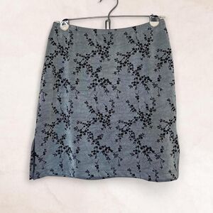 90s vintage romantic floral mini skirt w/ side slits blue / grey